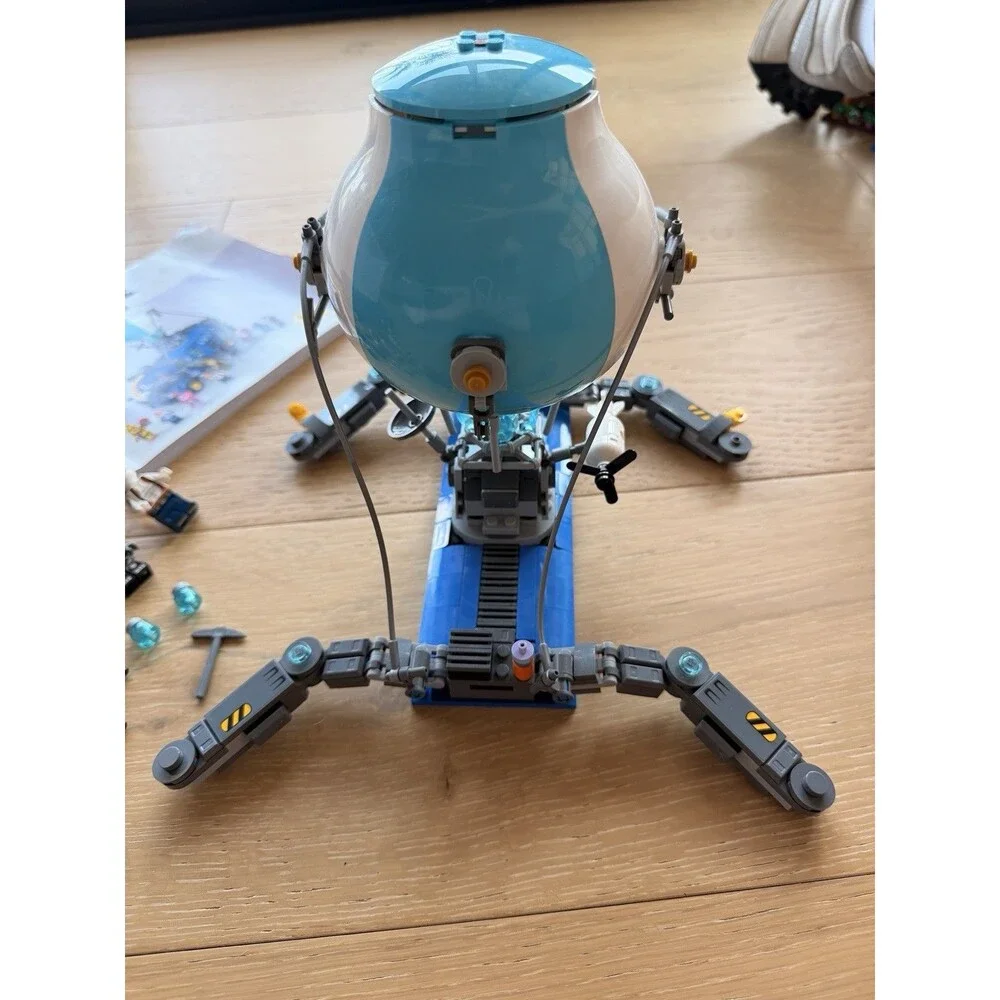 LEGO Battle Bus Fortnite Set 77073, Released 2024